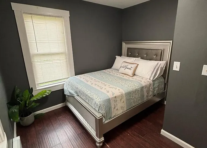Modern 2Br Near Cmmc And Downtown