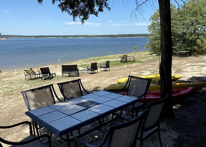 Luxury Glamping Cabin With Waterfront Access Near Lake Texoma, Oklahoma