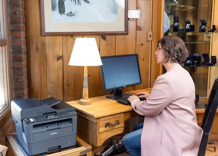 Dude Rancher Lodge