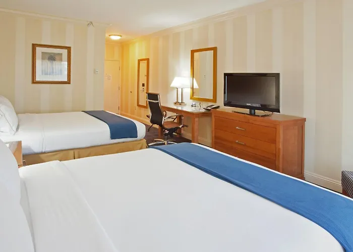 Holiday Inn Express Hotel & Suites Santa Cruz By Ihg