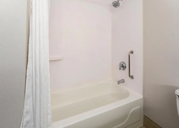 Holiday Inn Express - New Albany