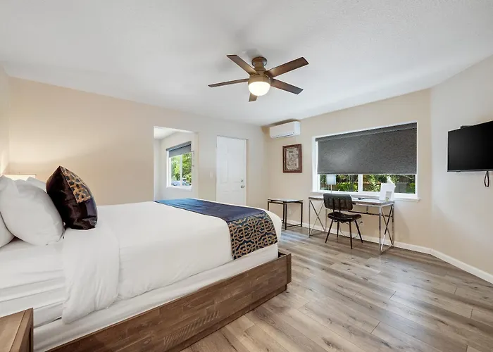 West Sonoma Inn & Spa