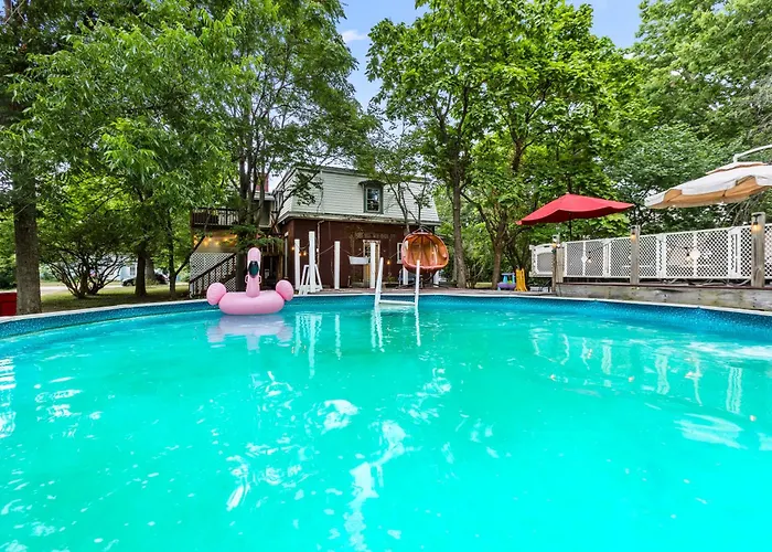 The Grand On Broadway - Pool, Hot Tub, Historic