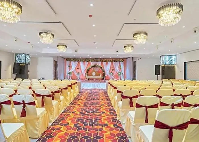 Hotel Skyland At Khammam Bus Stand
