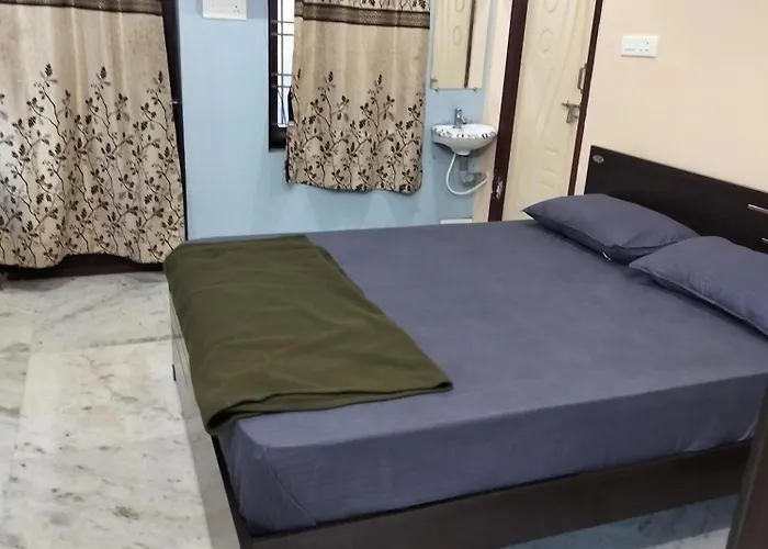 Yvs Hungry Island