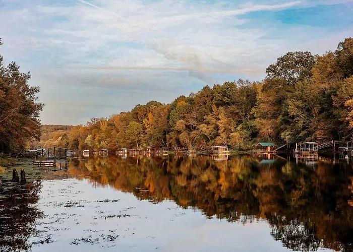 Comfortable Vacation Rental With River Access Near Greers Ferry Lake In Arkansas