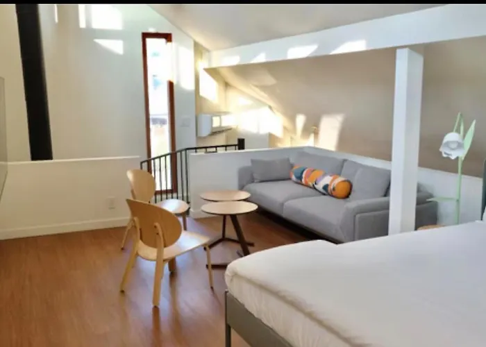Single Family Home In Whiteplains New York