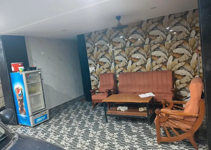 Hotel Madhavi Prime