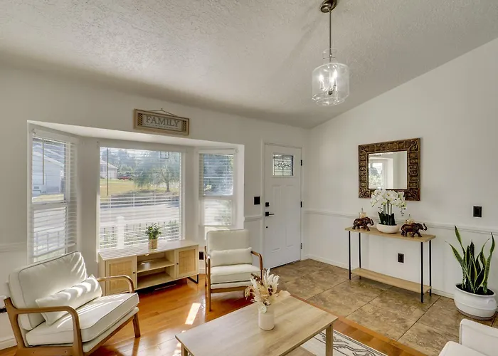 Gateway To Mountain Fun! 5Br Utah Home