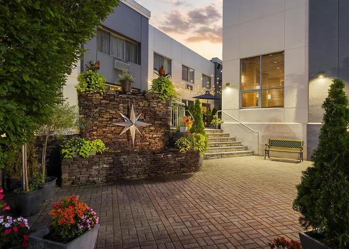 Best Western Premier Plainview-Long Island Hotel