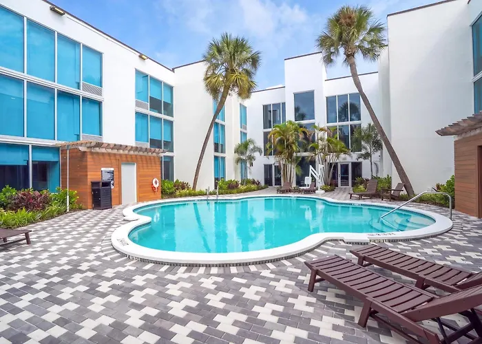 Tropical Palms Hotel