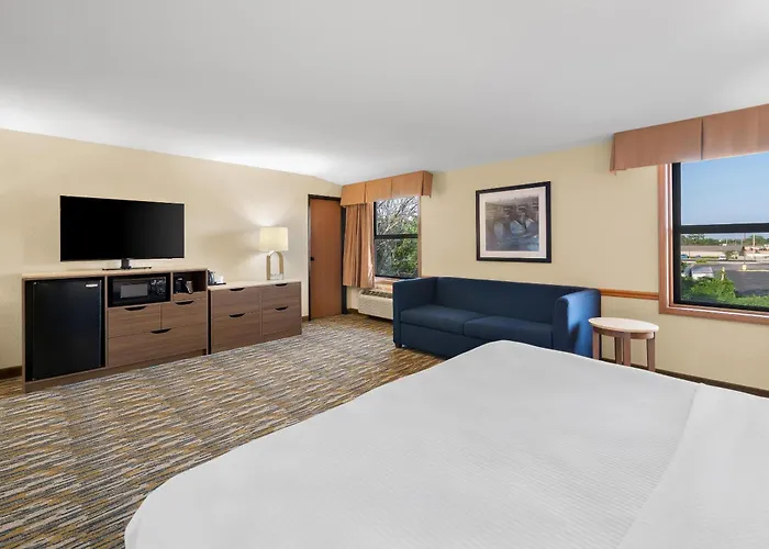 Best Western Center Pointe Inn