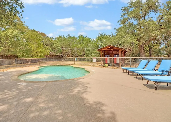 Wimberley Log Cabins Resort And Suites- The Oak Lodge