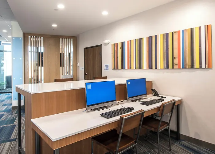 Holiday Inn Express & Suites - Phoenix North - Happy Valley By Ihg