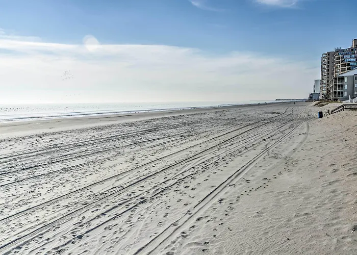 'Below Deck' Beach House: Walk To The Ocean!