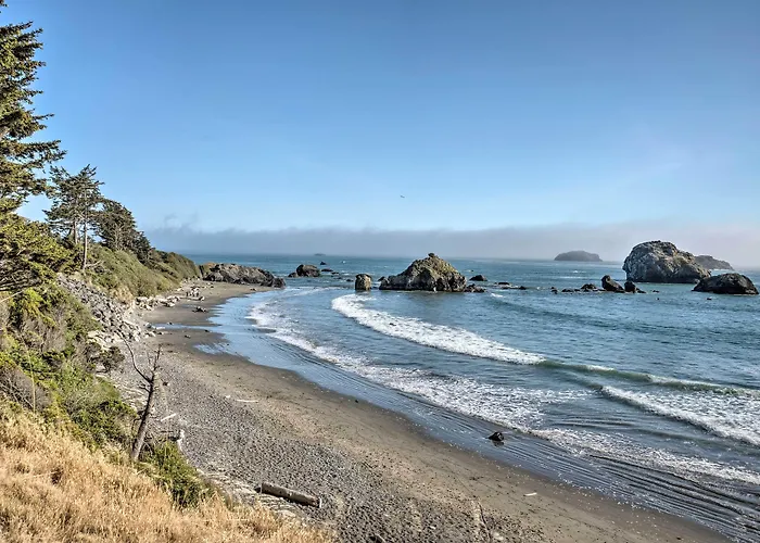 Coastal Getaway By Pebble Beach & Redwoods!