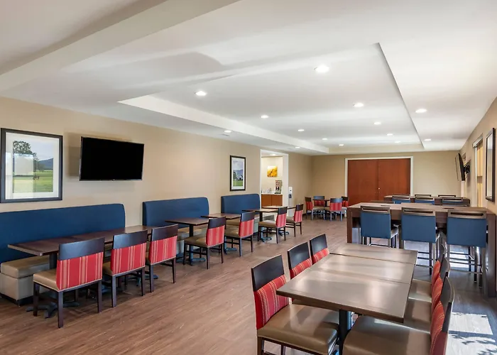 Comfort Inn & Suites Charlottesville Hollymead Town Center