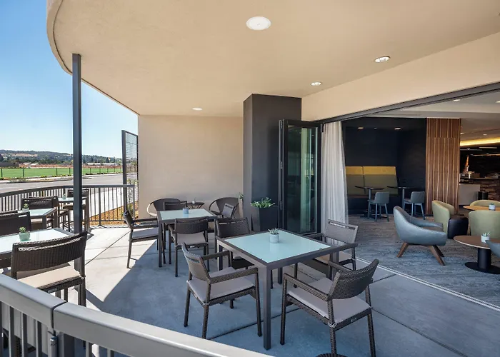 Courtyard By Marriott Petaluma Sonoma County