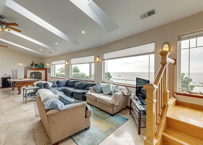 Crescent City Getaway W/ Panoramic Ocean Views!