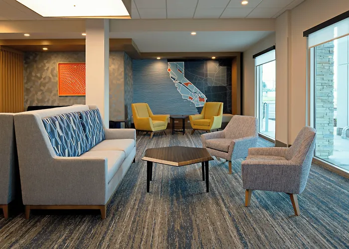 Holiday Inn Express & Suites - Hollister By Ihg