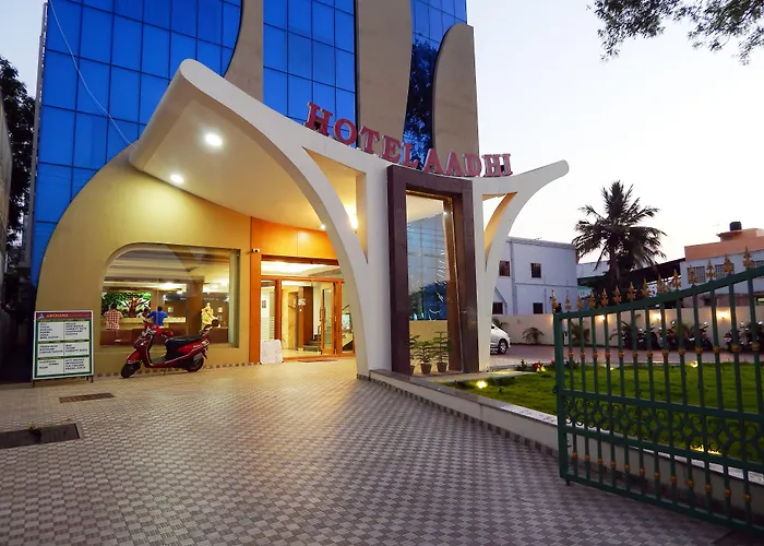 Hotel Aadhi