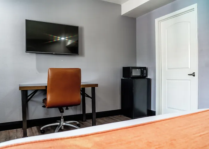 Lyfe Inn & Suites By Aga - Lax Airport