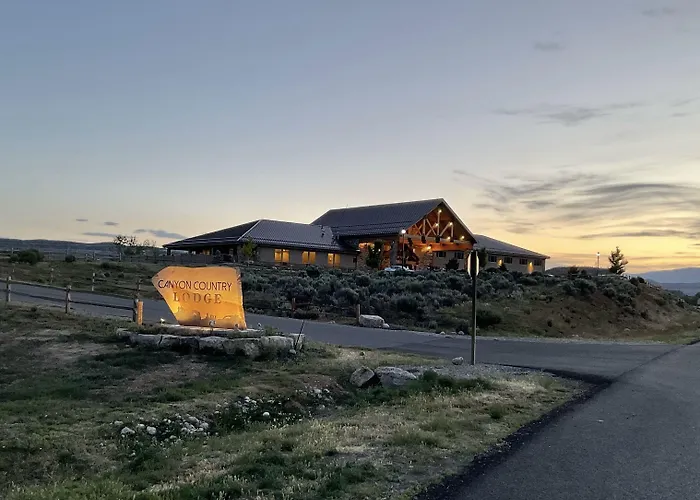 Canyon Country Lodge