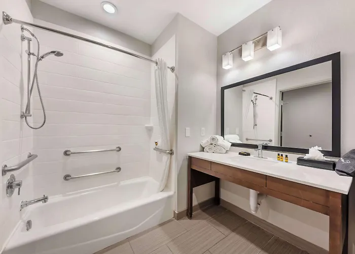 Best Western Plus Buda Austin Inn & Suites
