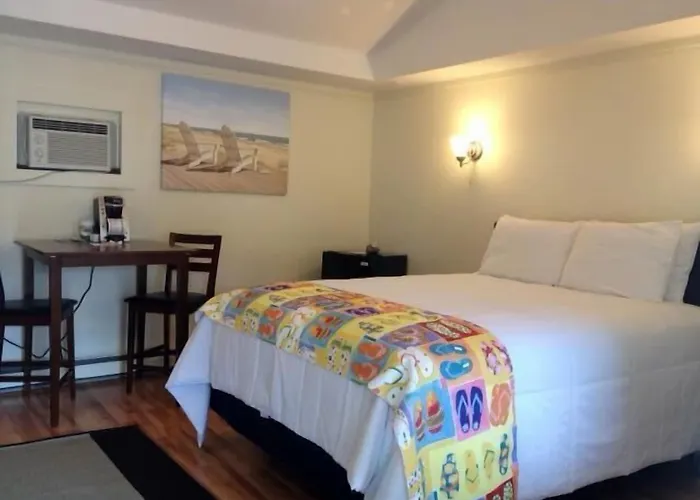 Drake'S Island Resort & Cottages