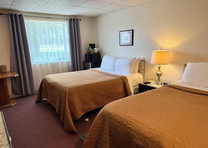 Skaneateles Inn On 20