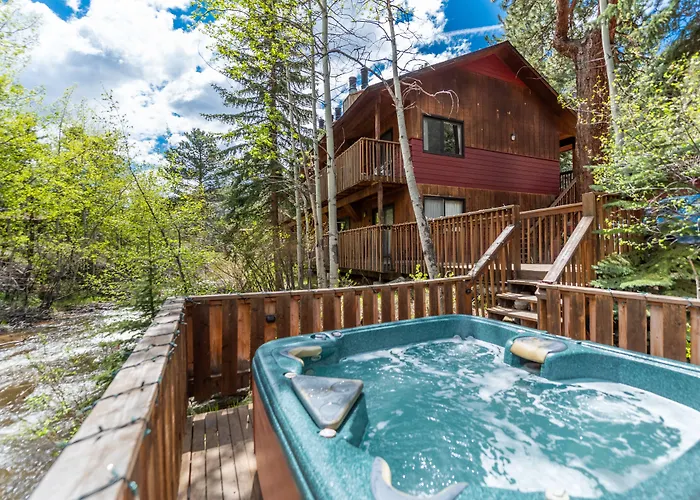 Ponderosa Lodge