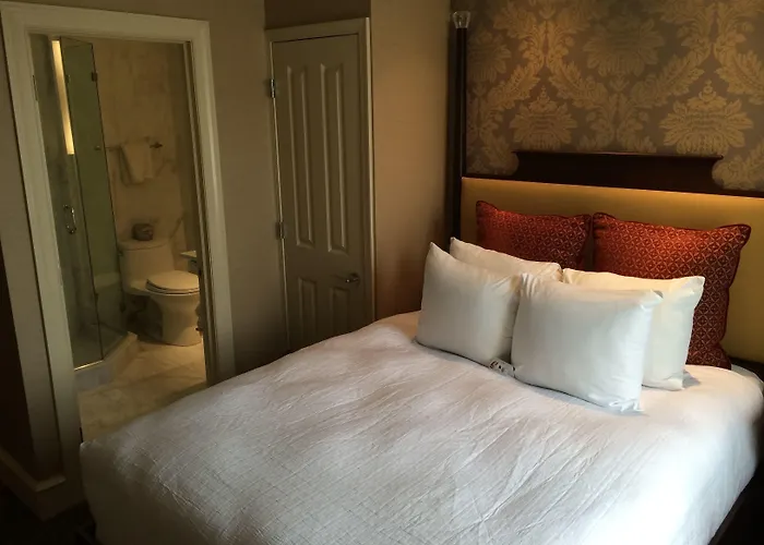 Chestnut Hill Hotel
