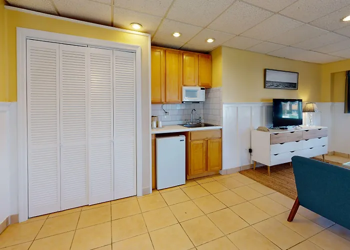 Breezeway Boutique Hotel