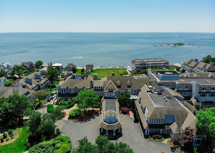 Water'S Edge Resort & Spa
