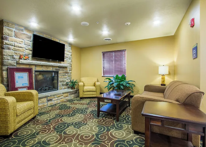 Cobblestone Inn & Suites - Corry