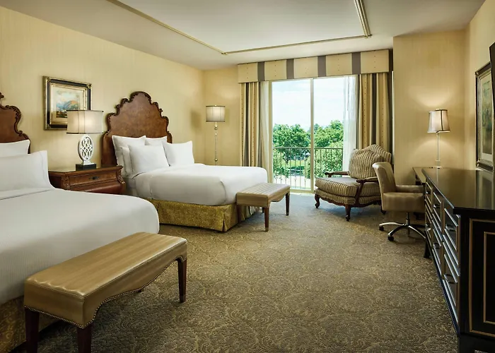 Woolley'S Classic Suites
