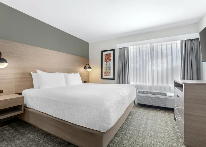 Best Western Plus Windjammer Inn & Conference Center
