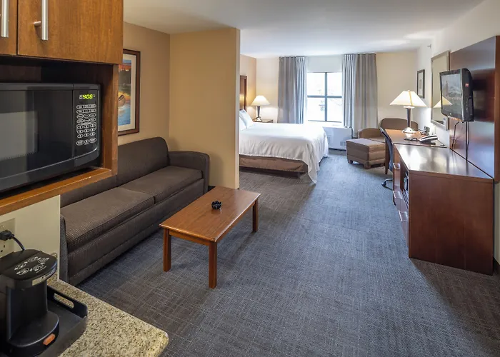 Akwesasne Mohawk Casino Resort And Players Inn Hotel