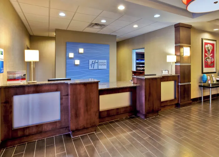 Holiday Inn Express & Suites Oak Ridge By Ihg