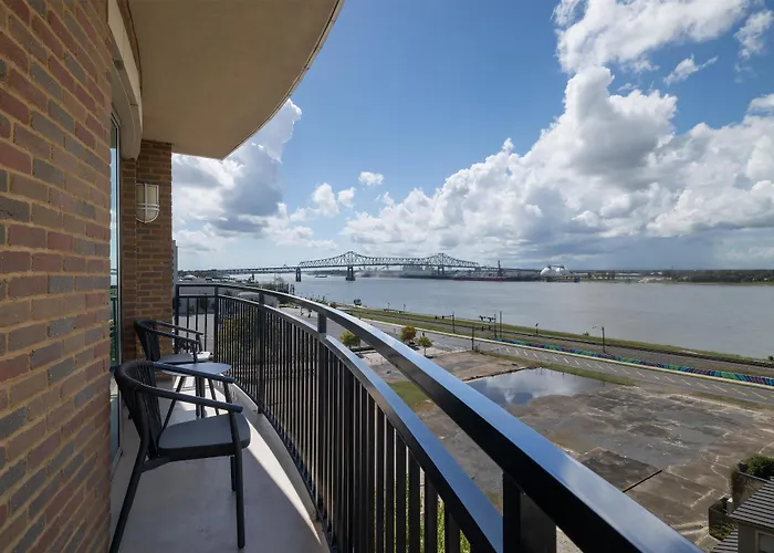 Hampton Inn & Suites Baton Rouge Downtown