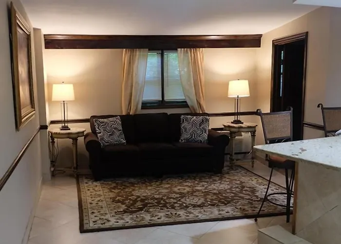 Chalet Inn & Suites