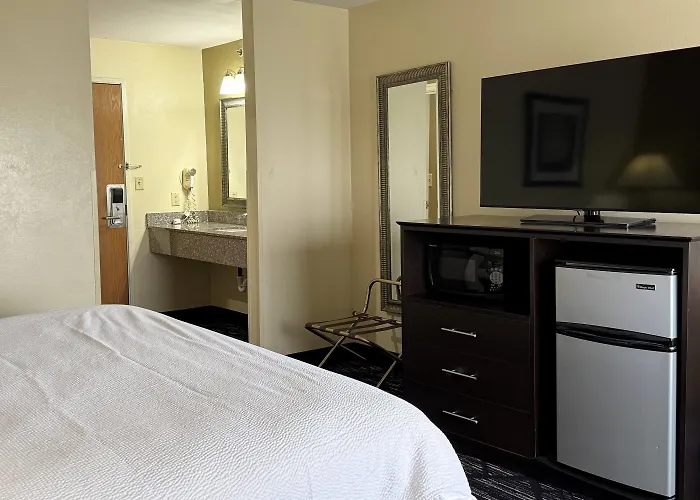 Baymont By Wyndham Evansville North/Haubstadt