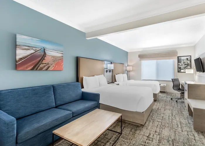 Best Western Plus Airport Inn & Suites