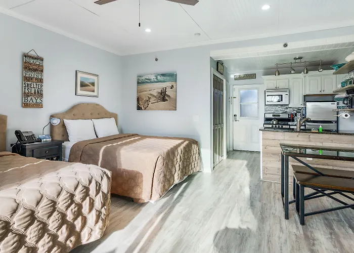 Windward Shores