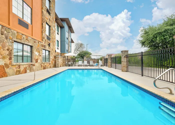 Holiday Inn Express Marble Falls By Ihg