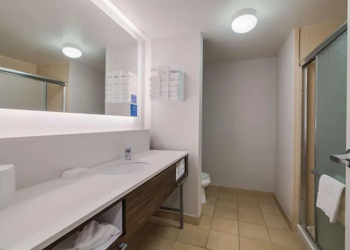 Hampton Inn & Suites Plattsburgh