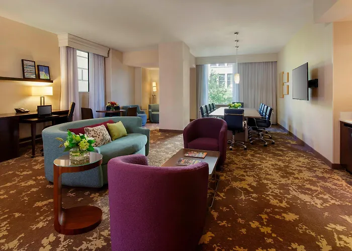 Courtyard By Marriott Portland City Center