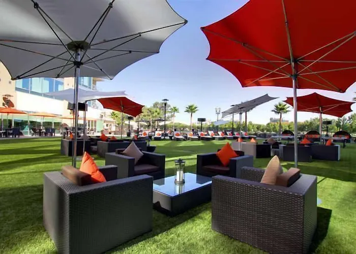 University Plaza Waterfront Hotel