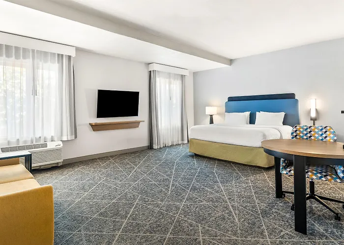 Hampton Inn And Suites Merced