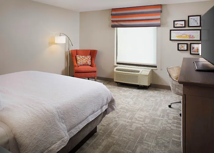 Hampton Inn By Hilton Garden City Long Island